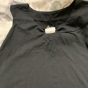 D&co black sleeveless blouse .
